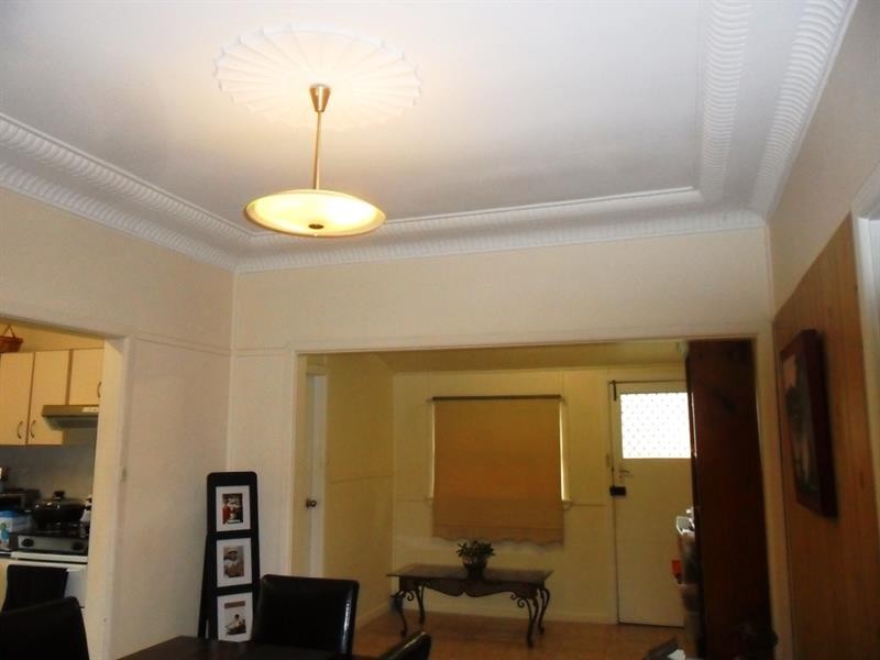 130 Railway Pde, Glenfield NSW 2167