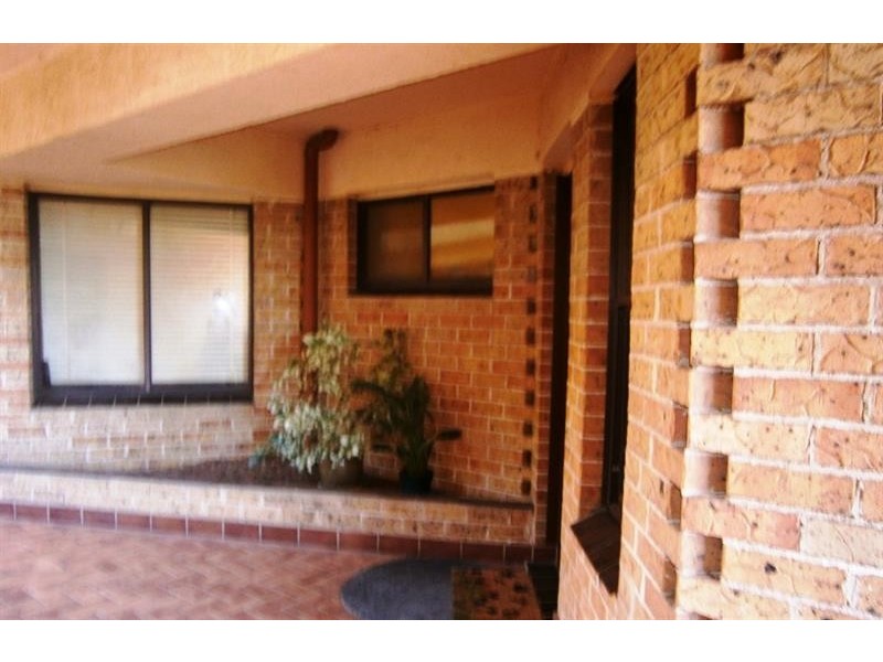 9/4-6 Nardoo St, Ingleburn NSW 2565