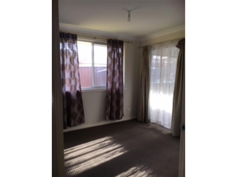 4B Argyle Street, Macquarie Fields NSW 2564