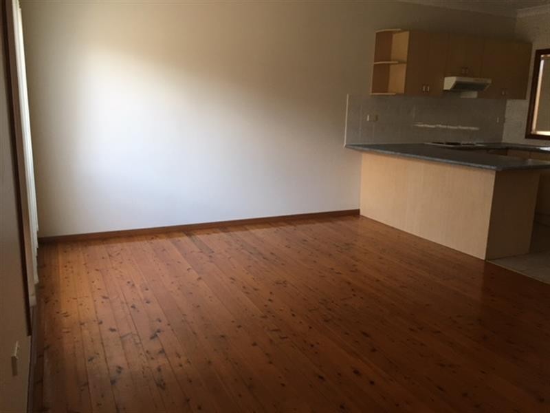 5/33-35 Surrey St, Minto NSW 2566