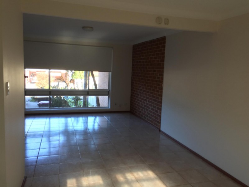 29/6 Jacquinot Place, Glenfield NSW 2167