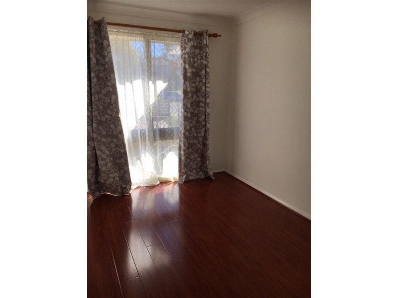 9 Cullen Pl, Minto NSW 2566