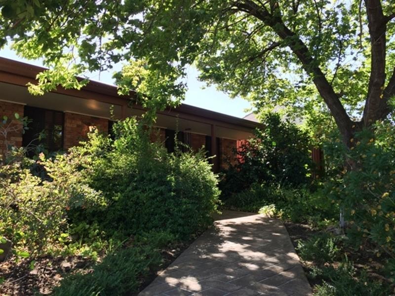 6 Buin Place, Glenfield NSW 2167