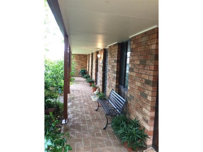 6 Buin Place, Glenfield NSW 2167