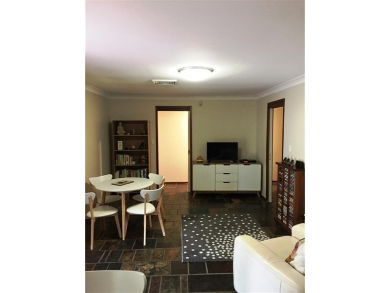 6 Buin Place, Glenfield NSW 2167