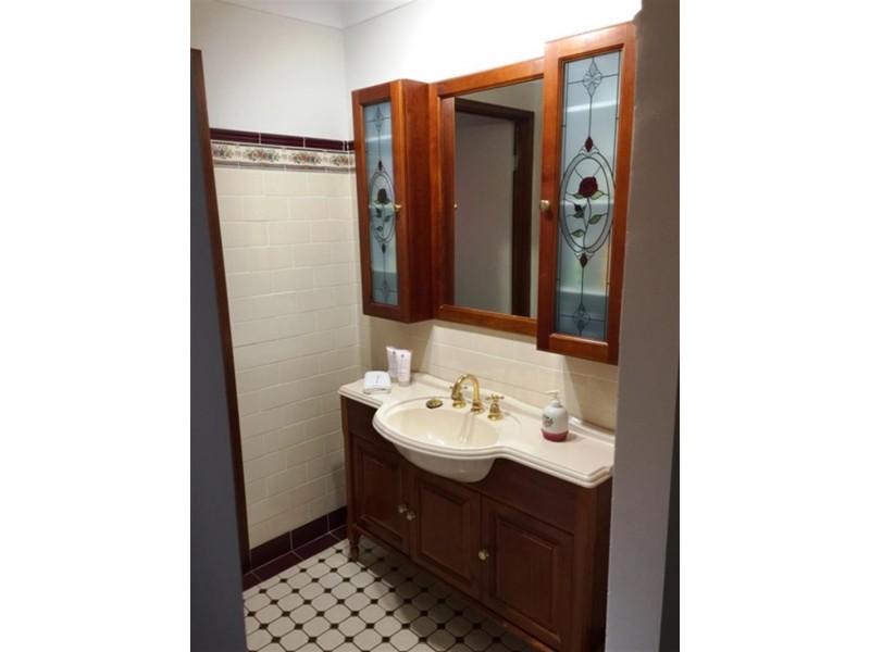 6 Buin Place, Glenfield NSW 2167