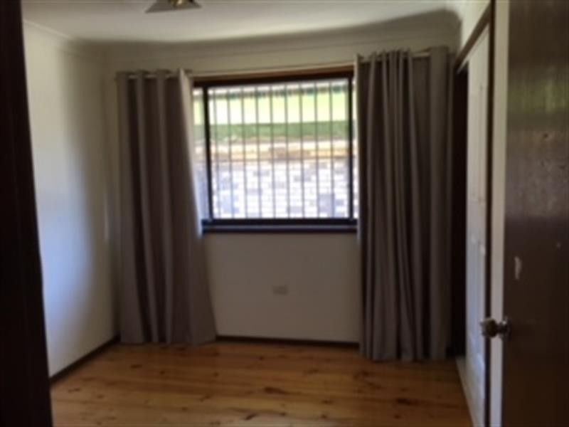 240 Harrow Road, Glenfield NSW 2167