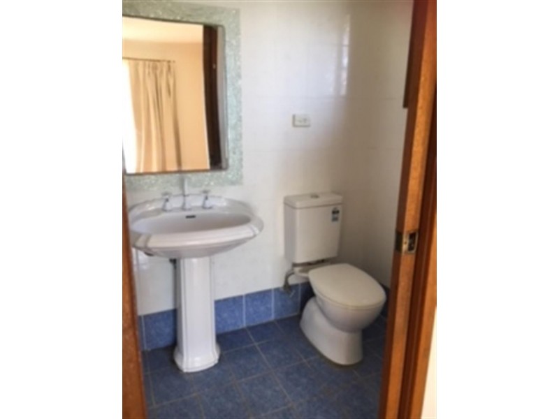 240 Harrow Road, Glenfield NSW 2167