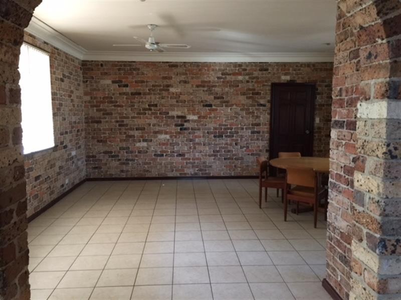 19a Glenfield Road, Glenfield NSW 2167