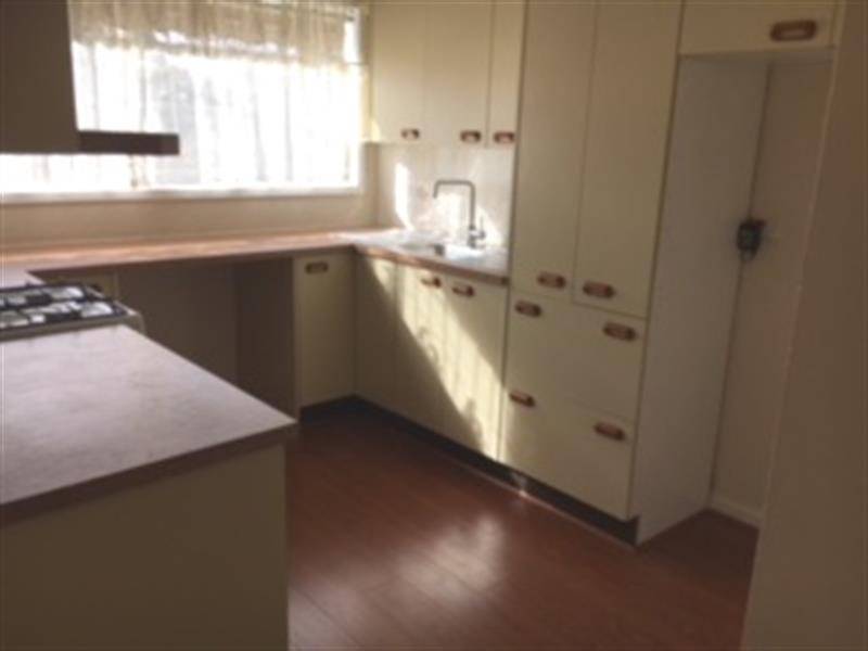 12 Campbellfield Avenue, Bradbury NSW 2560