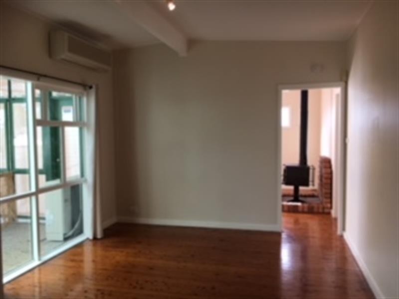 12 Campbellfield Avenue, Bradbury NSW 2560