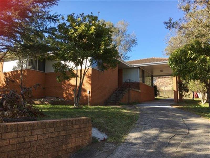 10 Bougainville Road, Glenfield NSW 2167