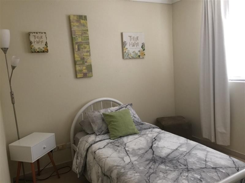 2/32 Railway Parade, Glenfield NSW 2167