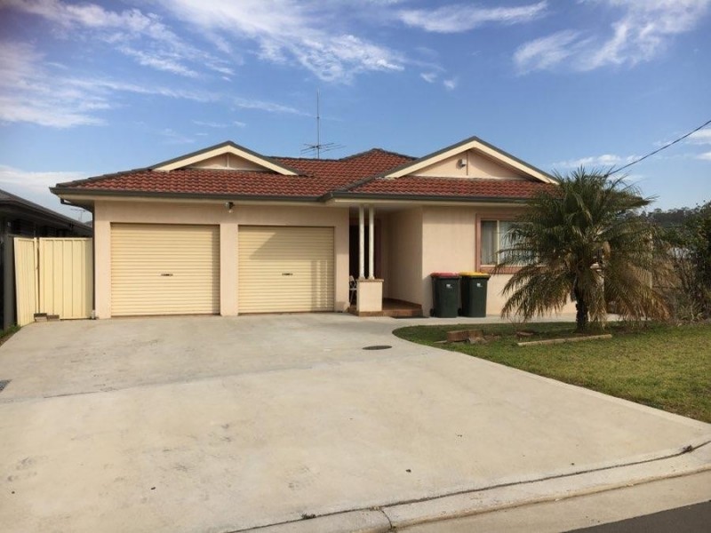 110 Flynn Avenue, Middleton Grange NSW 2171