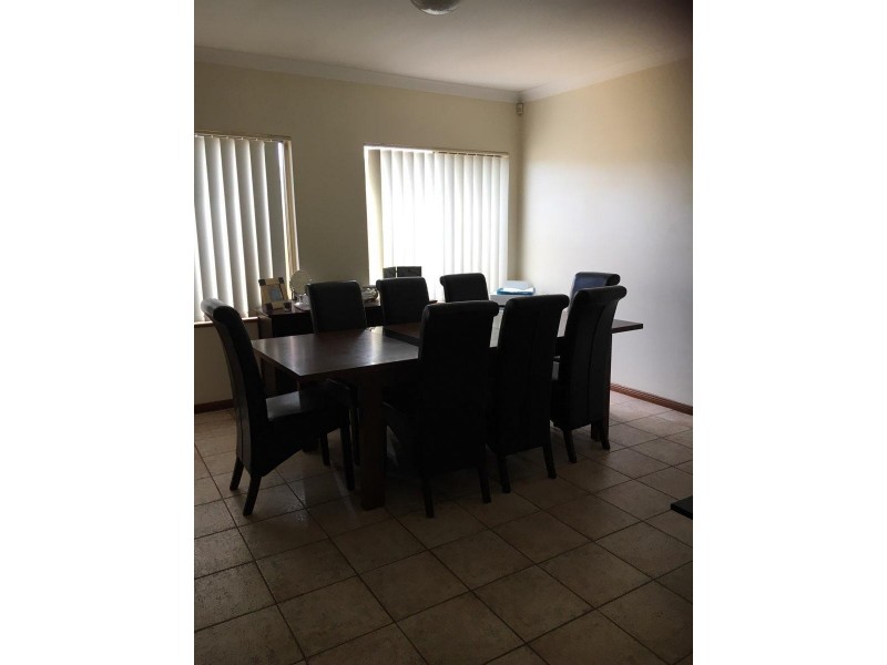 110 Flynn Avenue, Middleton Grange NSW 2171