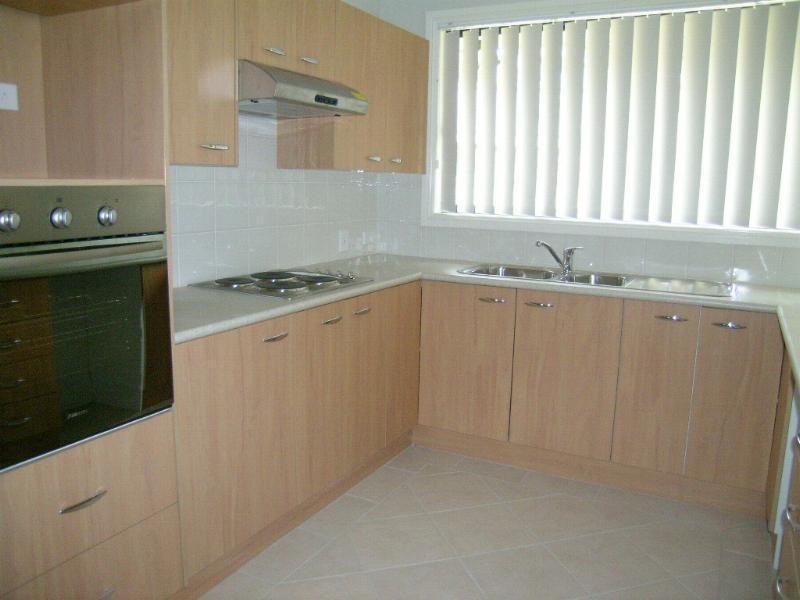 10 River St, Erina NSW 2250