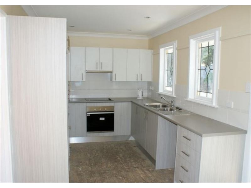 10 Huon Pl, Springfield NSW 2250