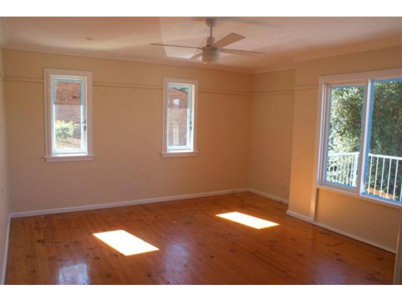 10 Huon Pl, Springfield NSW 2250