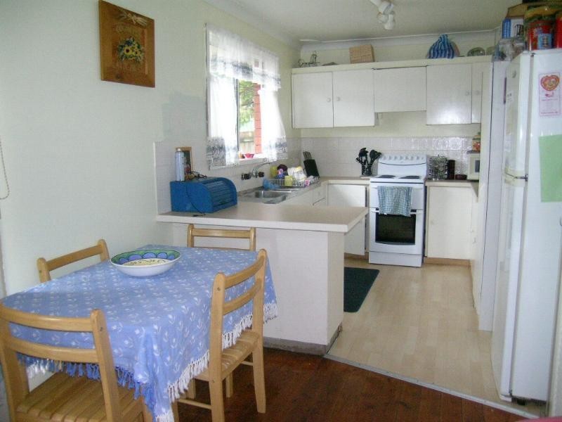 8 Adnamira Cl, Wyoming NSW 2250