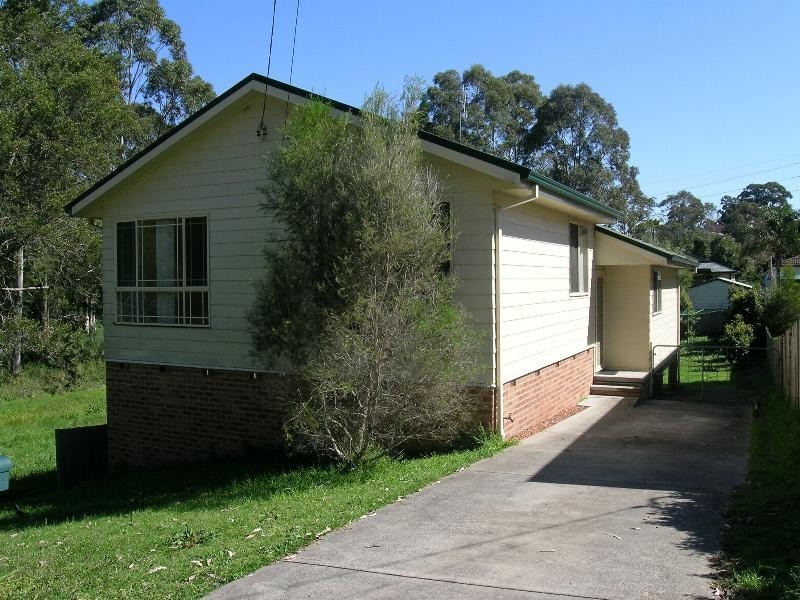 33 River St, Erina NSW 2250