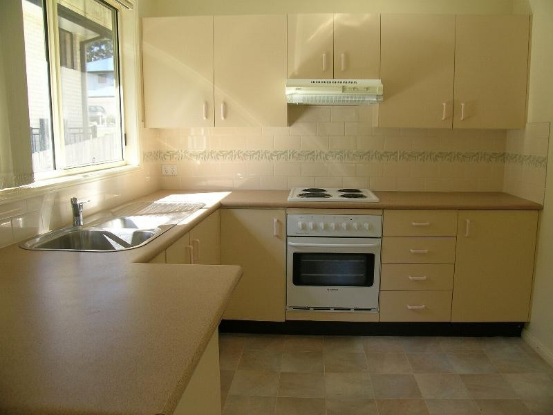 33 River St, Erina NSW 2250