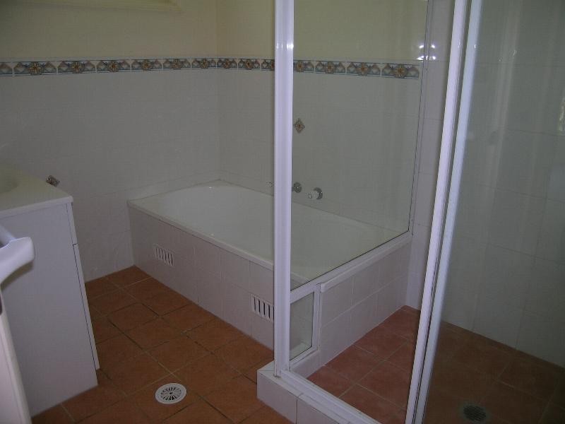 33 River St, Erina NSW 2250