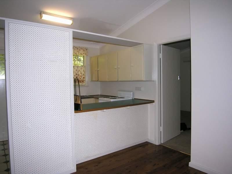 2/28 Kendall St, Gosford NSW 2250