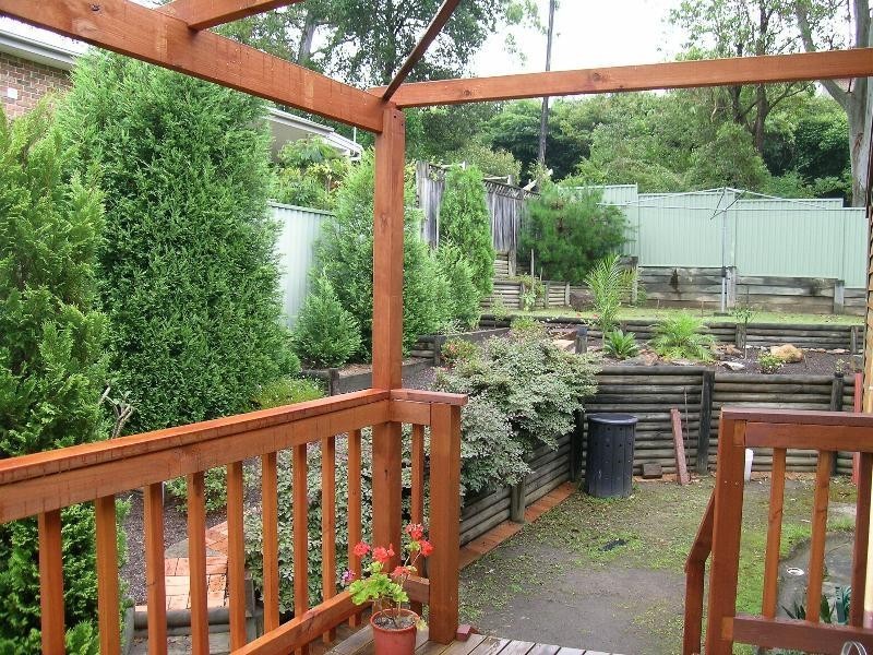 10 Karen  Cl, Lisarow NSW 2250