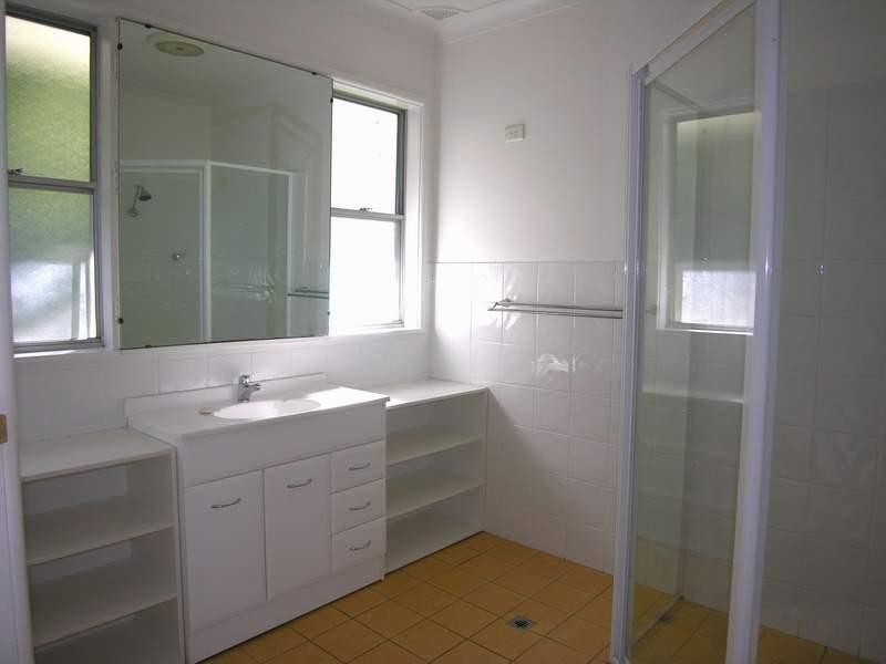 1/28 Kendall St, Gosford NSW 2250