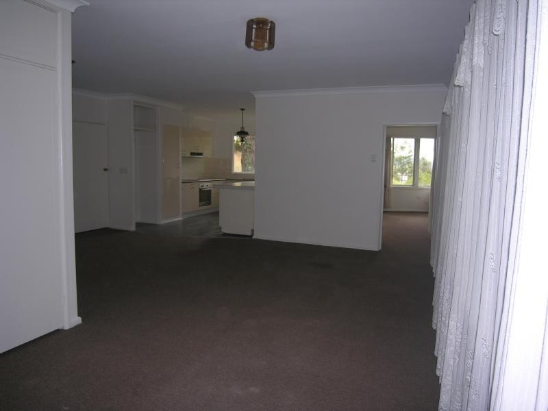 1/28 Kendall St, Gosford NSW 2250