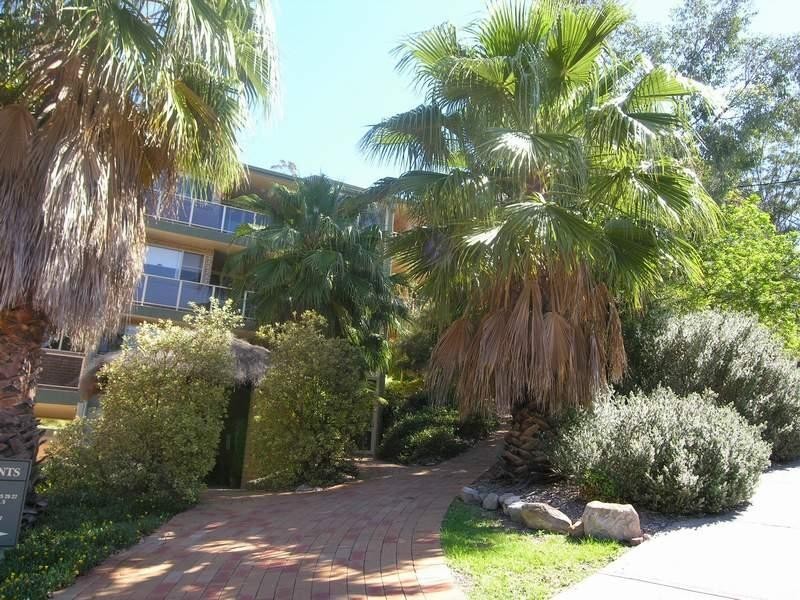 23/117 John Whiteway  Dr, Gosford NSW 2250