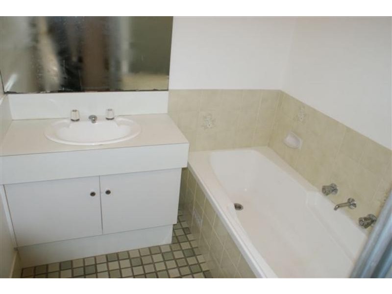 3/166 Albany St, East Gosford NSW 2250