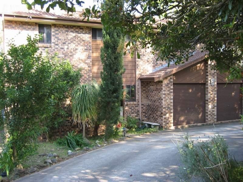 21 Edgewater Rd, Green Point NSW 2251