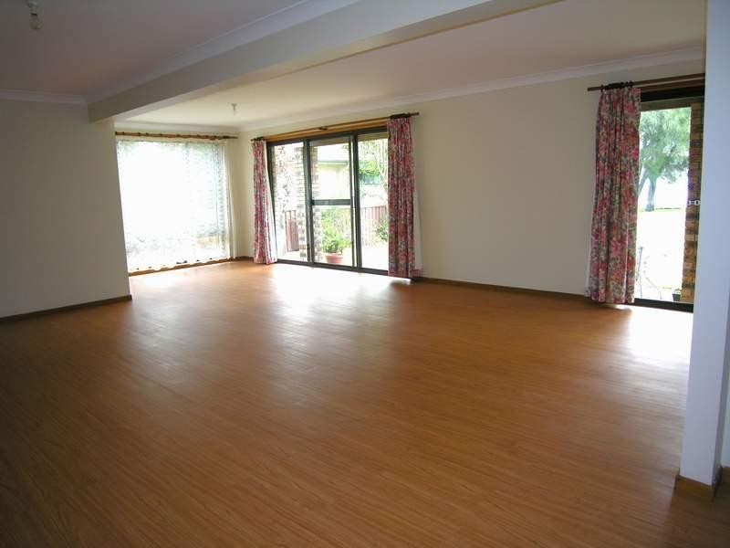 21 Edgewater Rd, Green Point NSW 2251