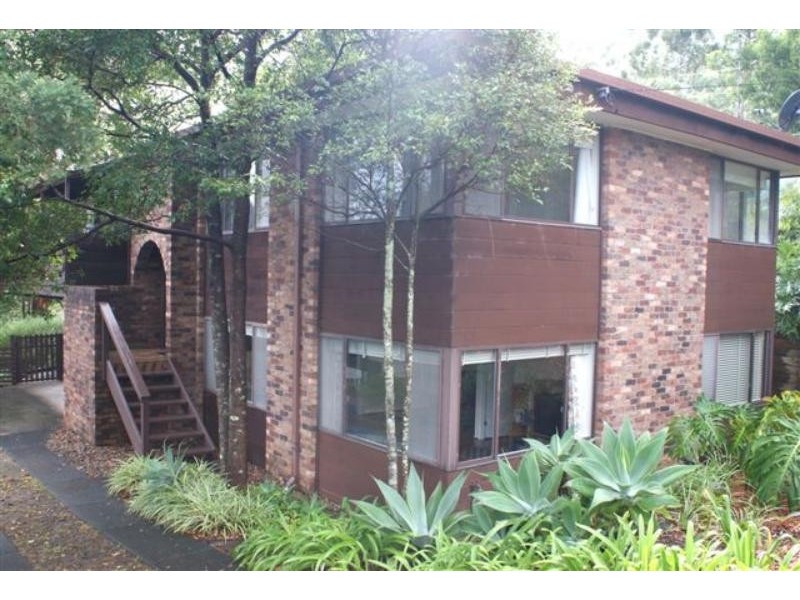 11 Greenslope  Dr, Green Point NSW 2251