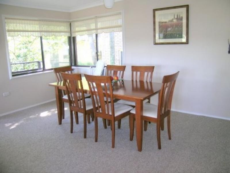 11 Greenslope  Dr, Green Point NSW 2251