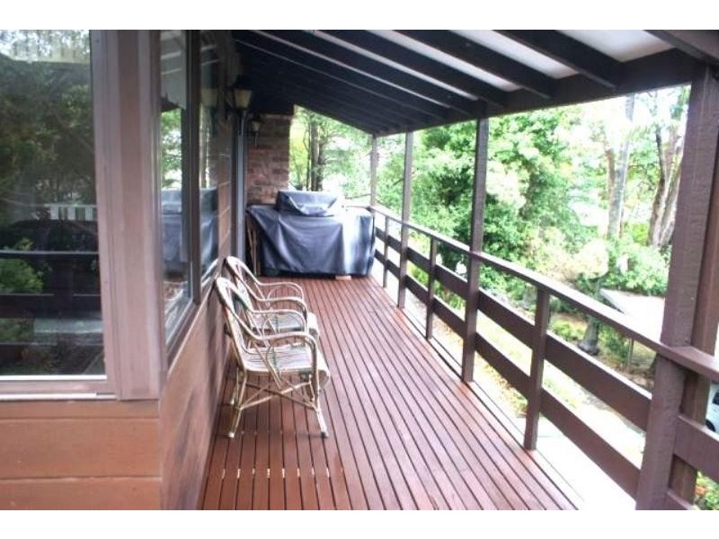 11 Greenslope  Dr, Green Point NSW 2251