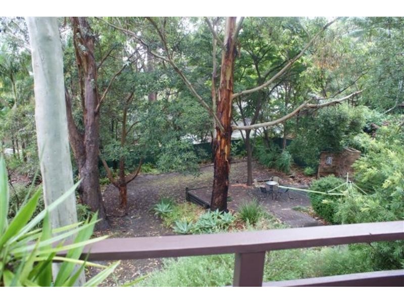 11 Greenslope  Dr, Green Point NSW 2251