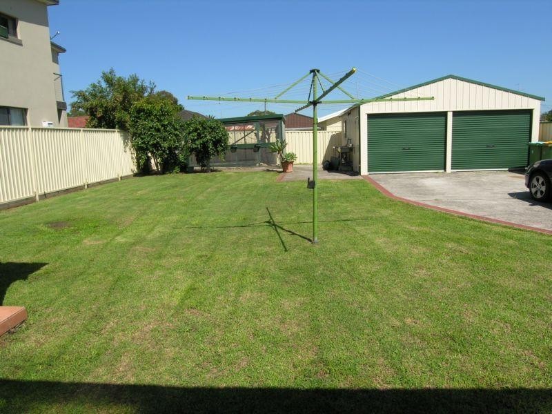 51 Oaklands  Ave, The Entrance NSW 2261