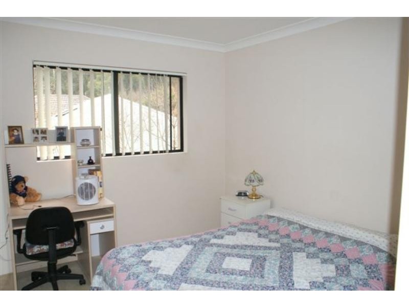4/8 Bent  St, Gosford NSW 2250