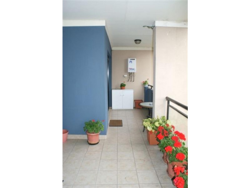 4/8 Bent St, Gosford NSW 2250