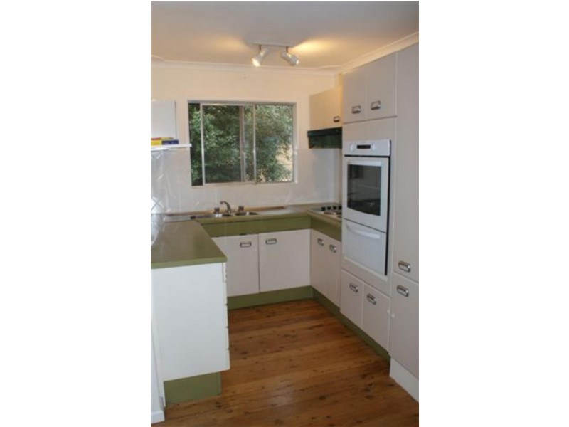 2/10 Sinclair St, Gosford NSW 2250