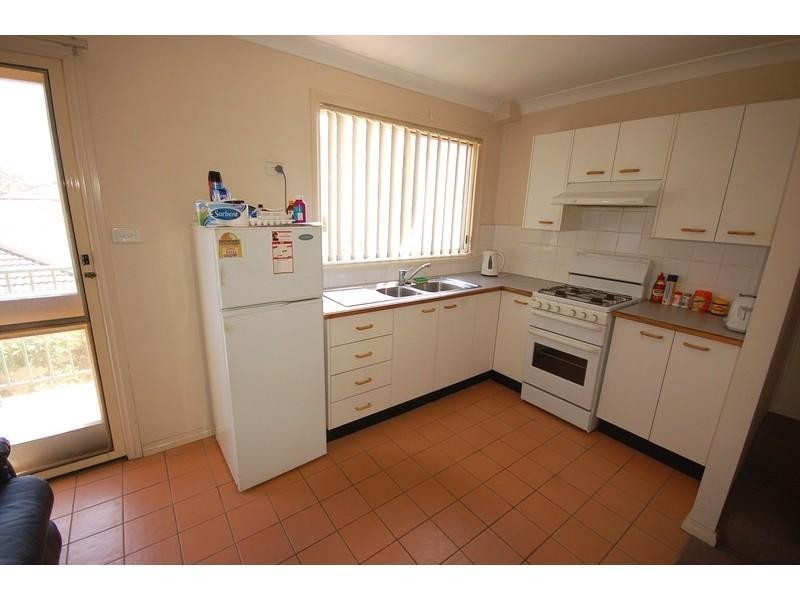 1/179 Gertrude  St, Gosford NSW 2250