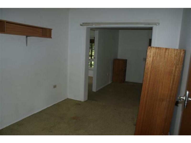 8 Opala  Ave, Wyoming NSW 2250