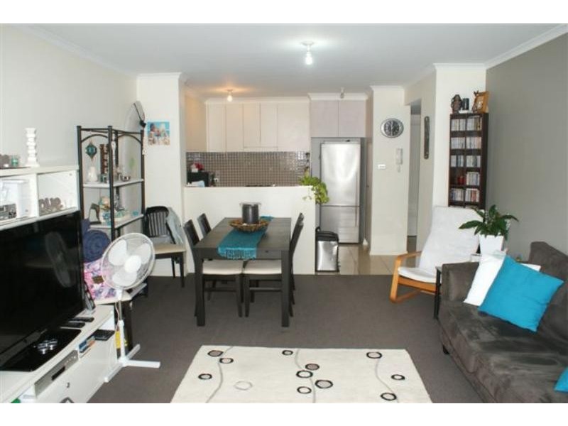 135/80 John Whiteway Dr, Gosford NSW 2250