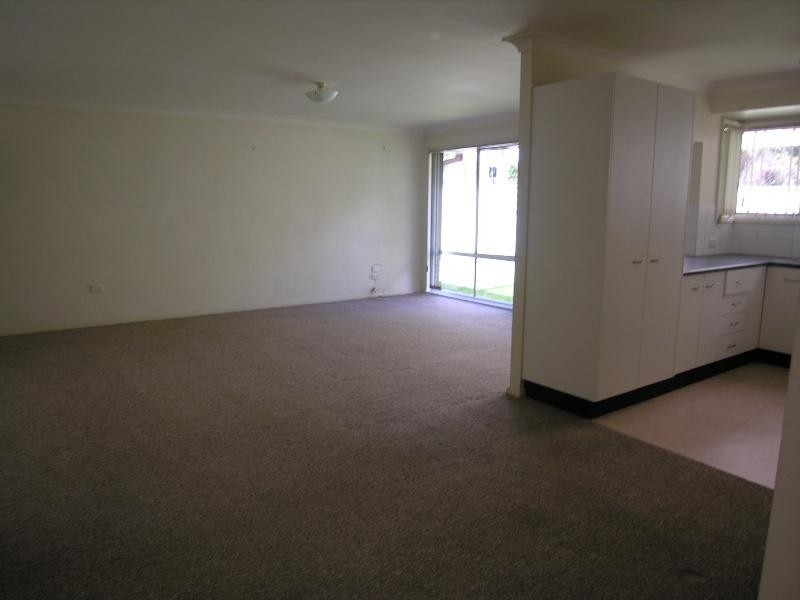 4/29-31 Keren Ave, Berkeley Vale NSW 2261