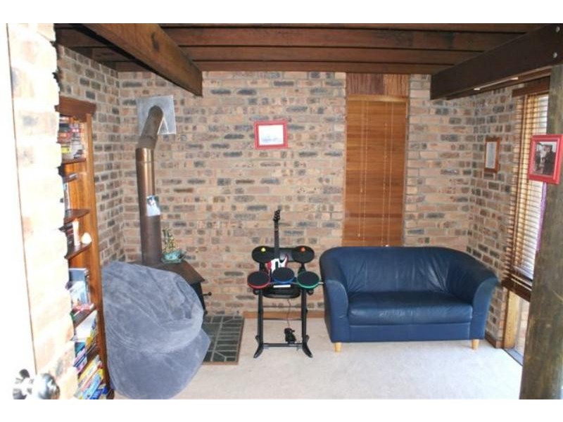 60  Hillcrest Rd, Mirrabooka NSW 2264