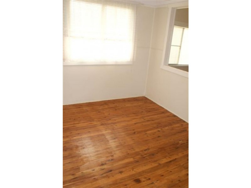 3 Broadwater  Dr, Saratoga NSW 2251