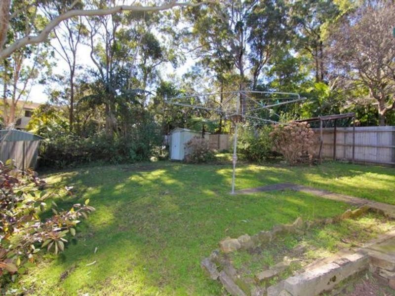 3 Broadwater  Dr, Saratoga NSW 2251