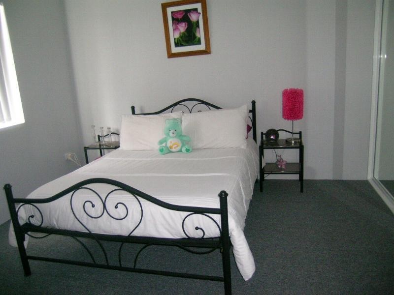 8/74 Faunce St, Gosford NSW 2250